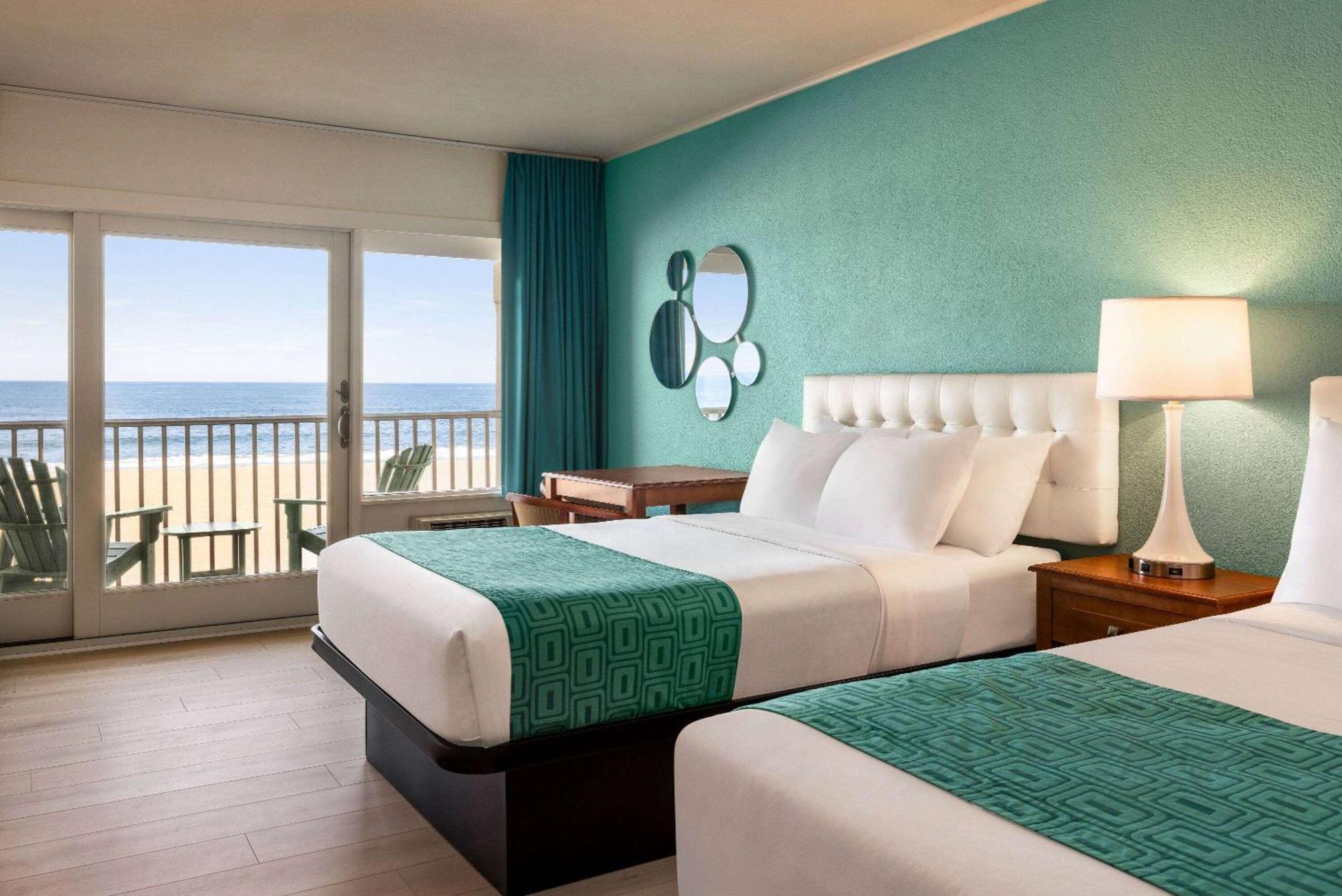Howard Johnson By Wyndham Ocean City Oceanfront Exterior photo